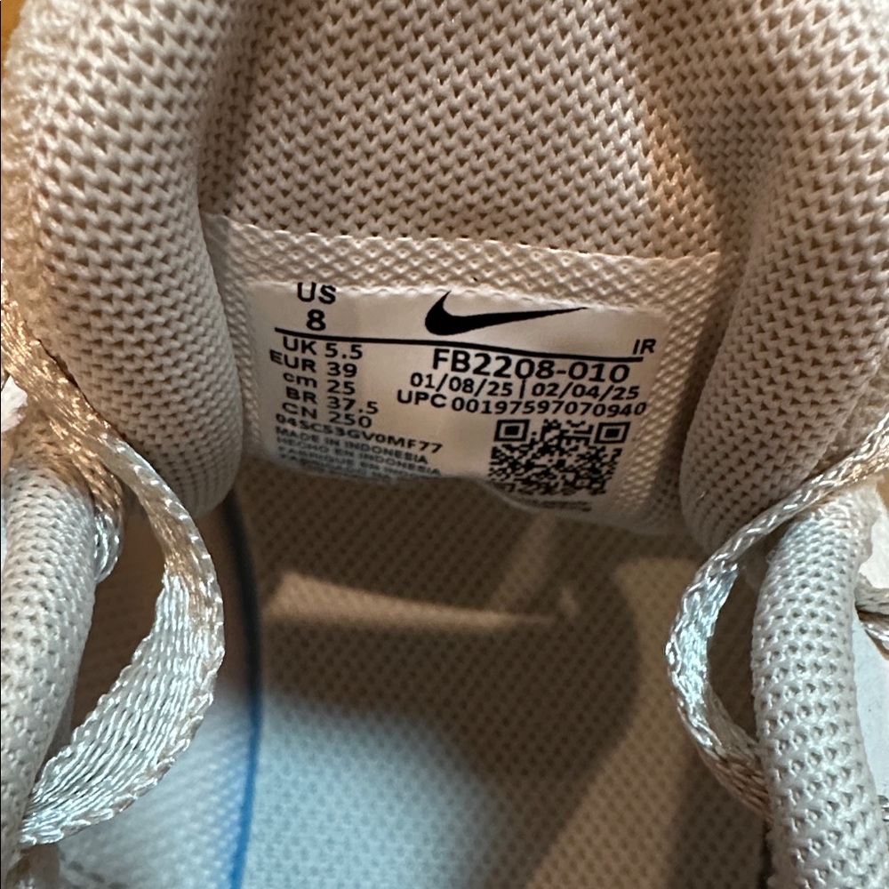 💙 Nike Women's Revolution 7 Running Shoes 💙 - Picture 4 of 6